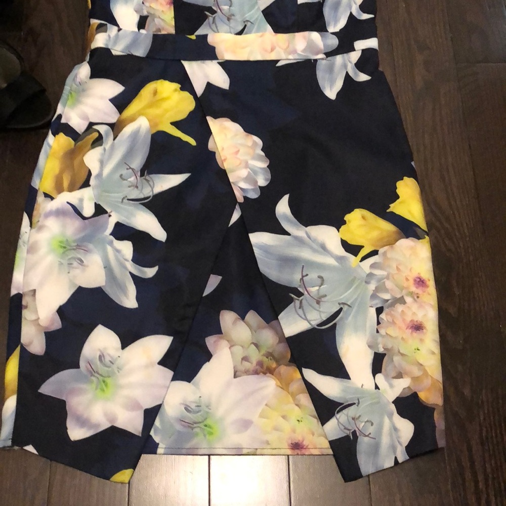 Lulu’s cocktail dress - Picture 2 of 9